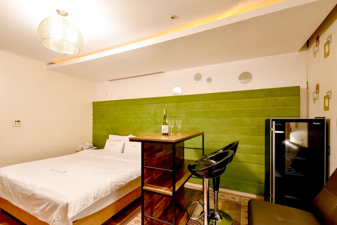 Gimhae Business Hotel K Exterior photo